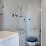 Apartman A 150m De La