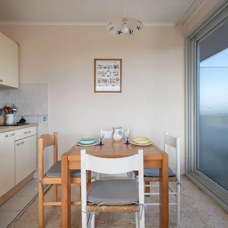 Apartment A 150m De La